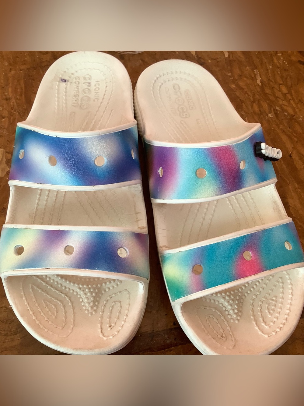 Classic Crocs Women’s Size 7 Solarized Tie Dye Two-Strap Sandals - Picture 11 of 11